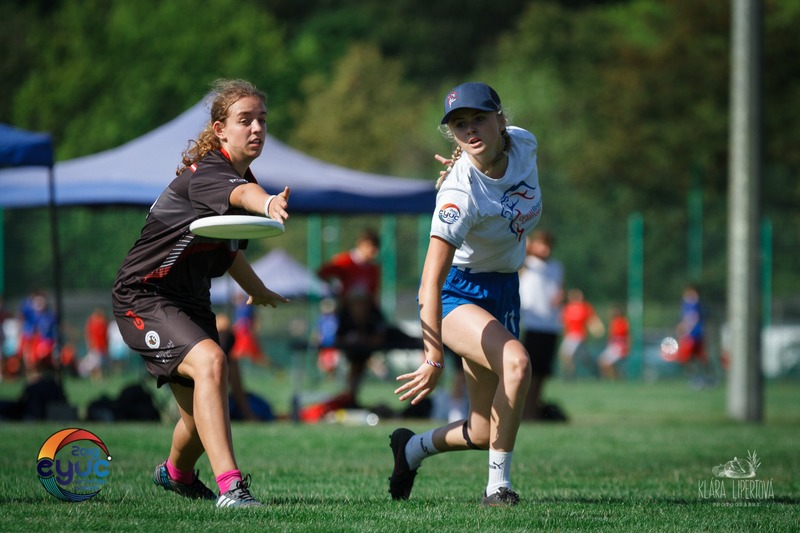Wykroczenia w ultimate frisbee - travel
